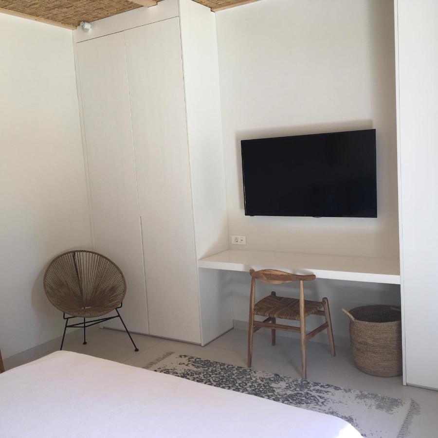 Arion Seaside Suites Paleros Dış mekan fotoğraf