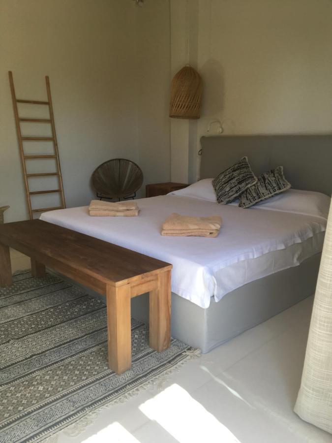 Arion Seaside Suites Paleros Dış mekan fotoğraf