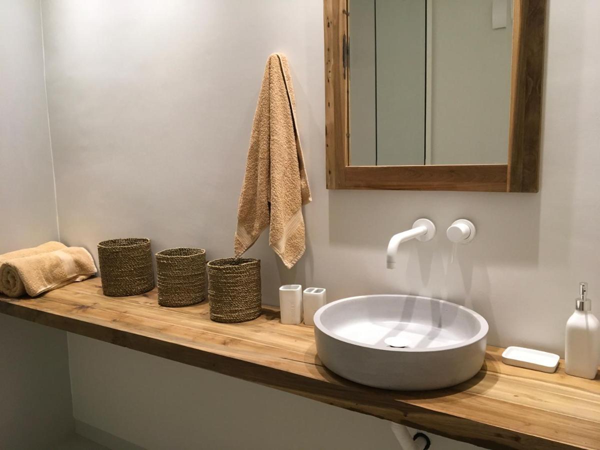 Arion Seaside Suites Paleros Dış mekan fotoğraf