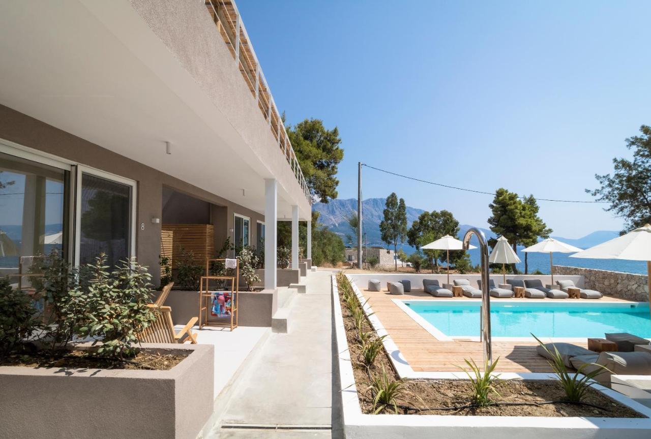 Arion Seaside Suites Paleros Dış mekan fotoğraf