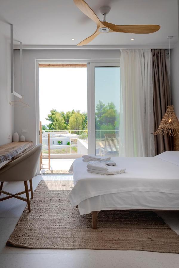 Arion Seaside Suites Paleros Dış mekan fotoğraf