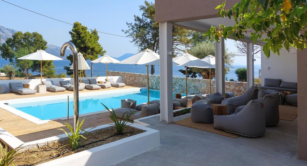 Arion Seaside Suites Paleros Dış mekan fotoğraf